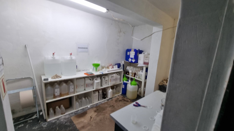 To Let Commercial Property for Rent in Woodstock Western Cape